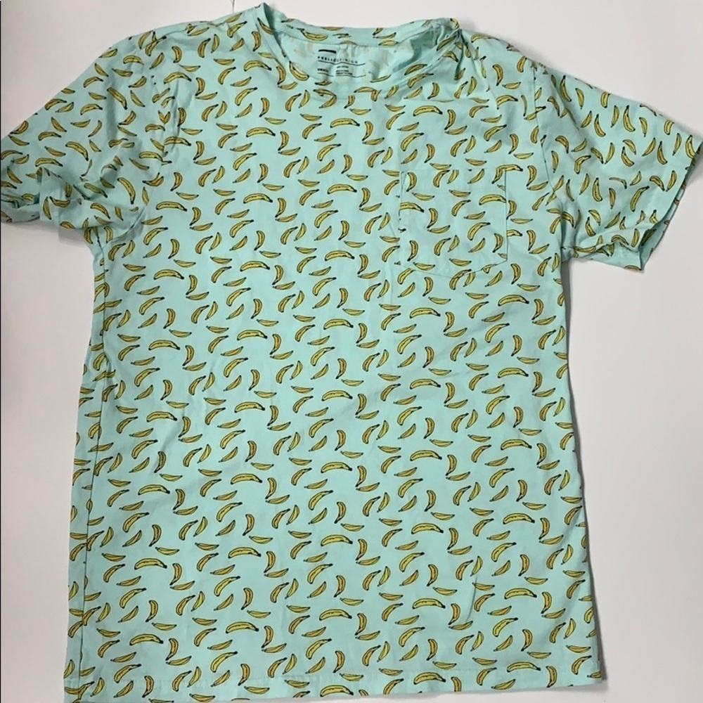 Public opinion t shirt mint green with bananas size small